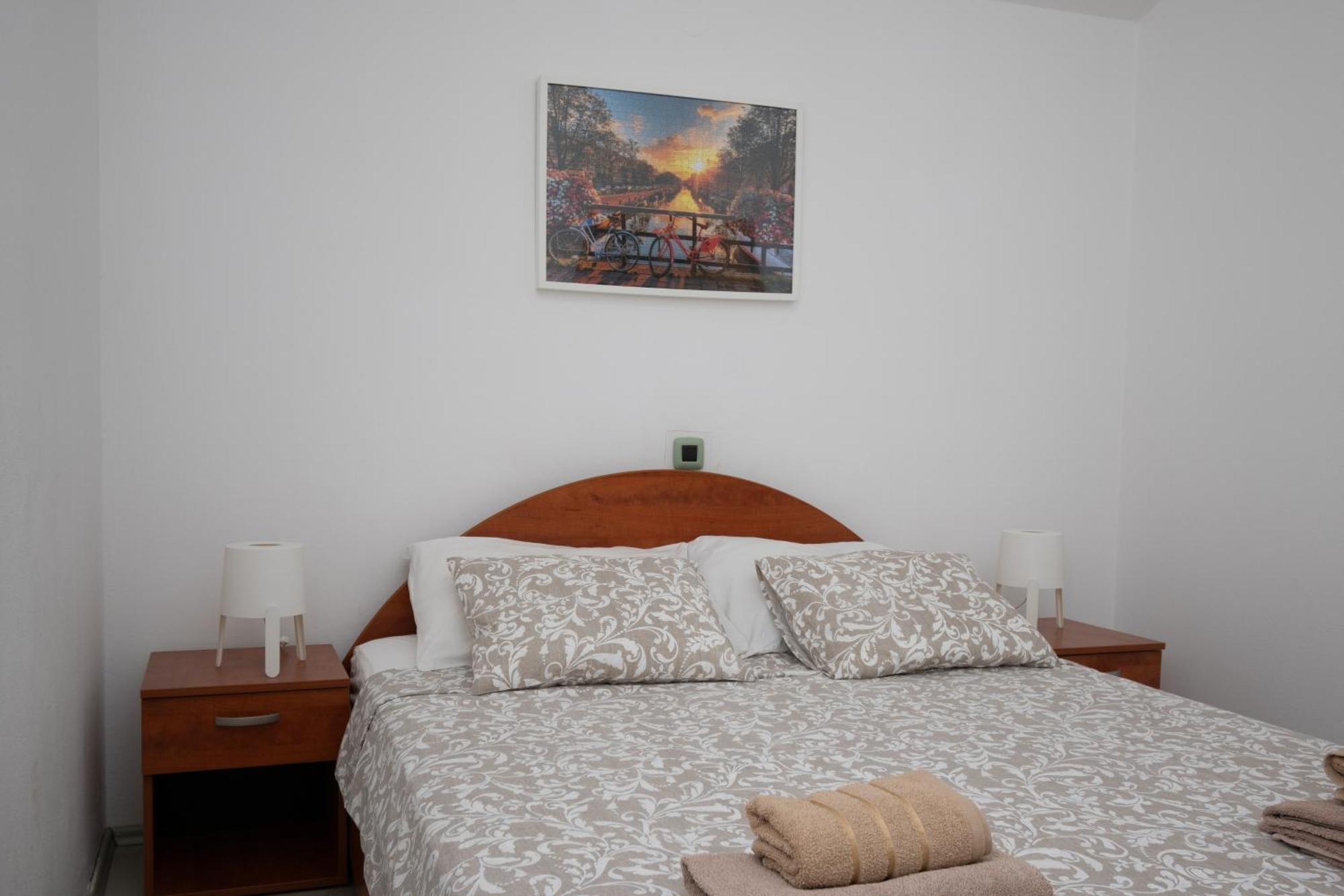 Apartments With A Parking Space Mandre, Pag - 16836 Номер фото